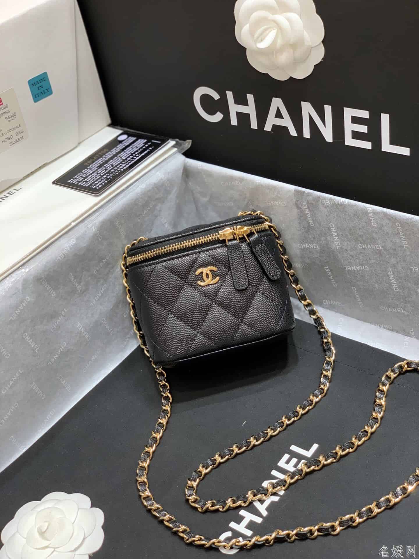 Chanel/香奈儿 迷你链子盒子化妆包 AP1340