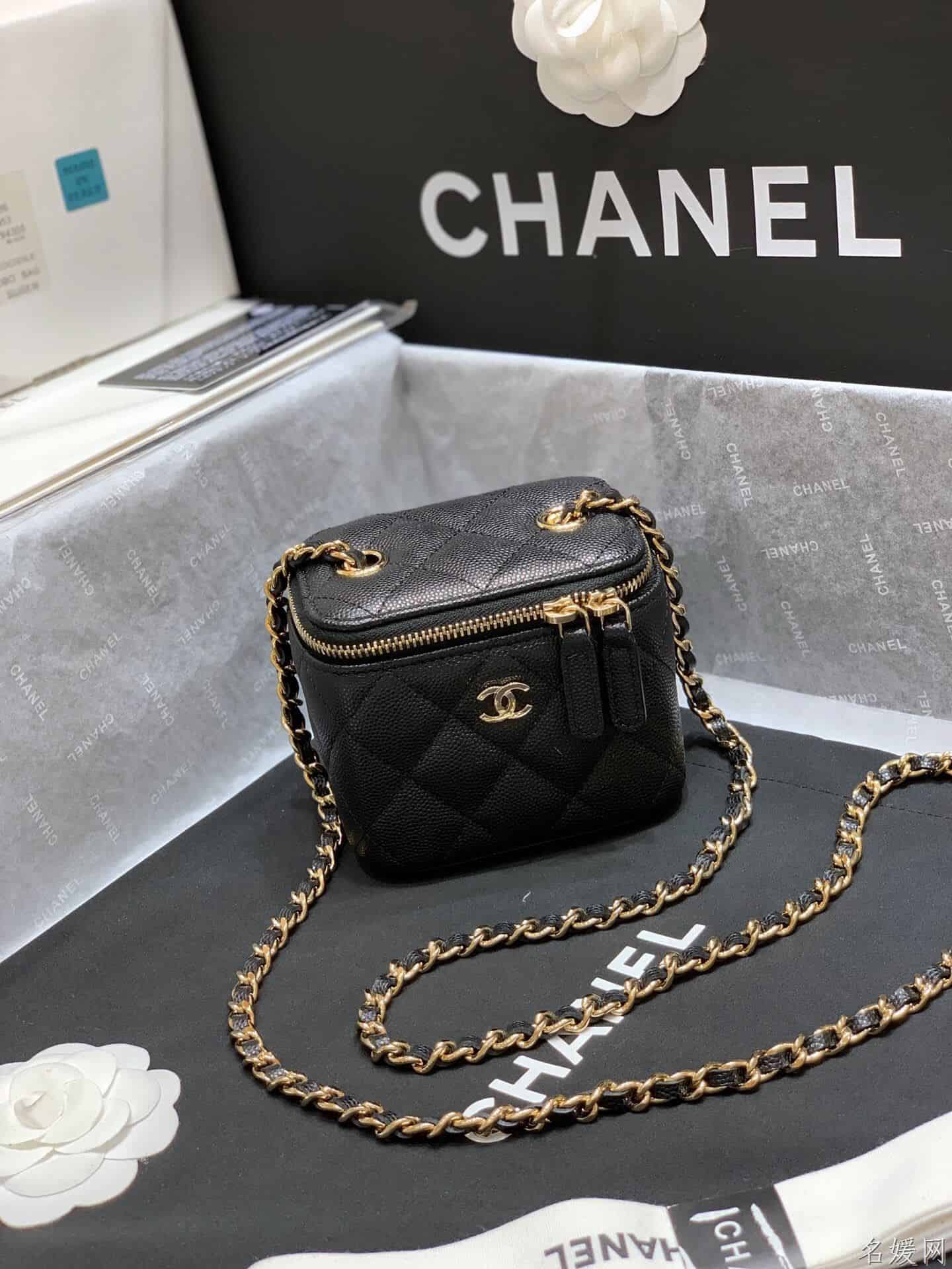 Chanel/香奈儿 迷你链子盒子化妆包 AP1340