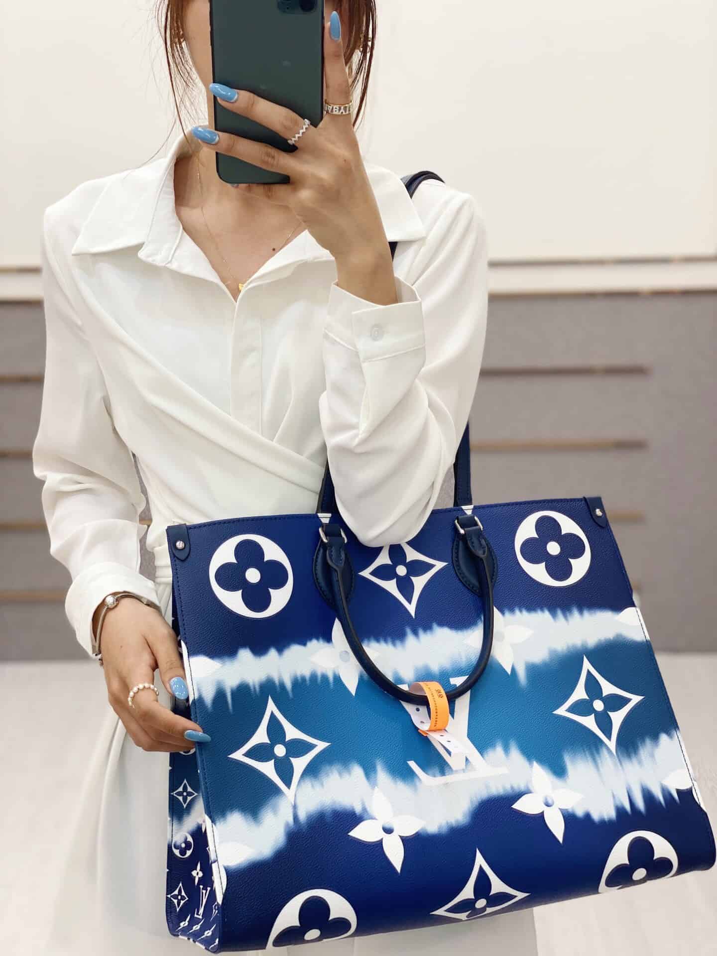 LV M45120 夏日系列ONTHEGO蓝色渐变托特手提购物袋