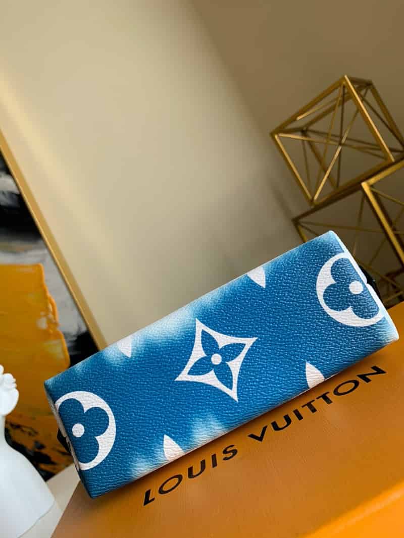 LV 2020夏日系列扎染渐变蓝色Escale化妆包 M69138