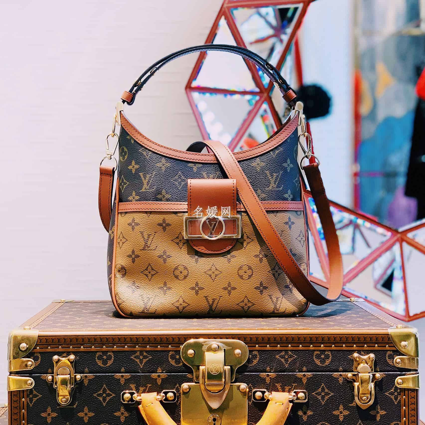 lvm45194hobodauphine达芙妮小号单肩腋下包半月包