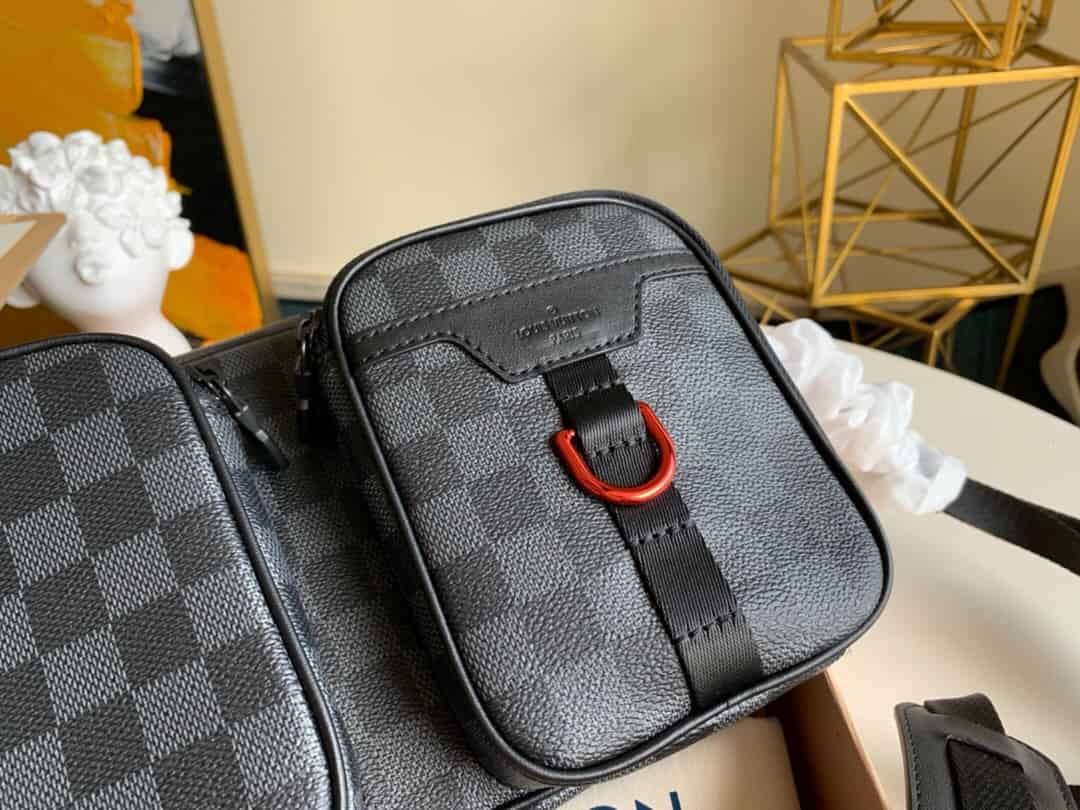 LV N40280 Damier Graphite黑格Utility邮差包