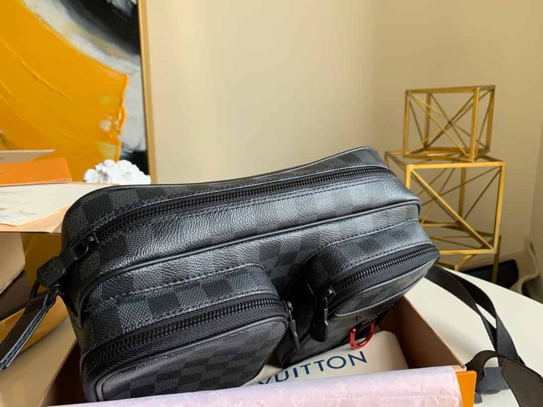 LV N40280 Damier Graphite黑格Utility邮差包