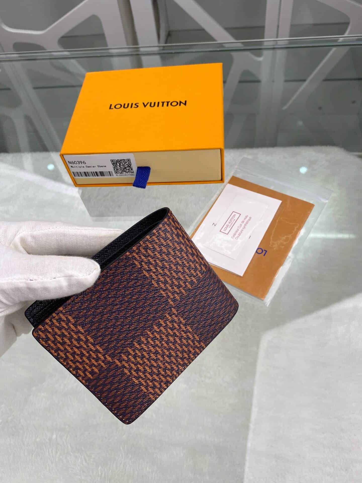 LV N60396 X NIGO限量联名系列乌龟图案Multiple钱夹