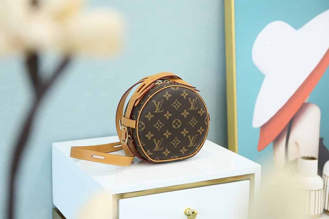 LV M45149 BOITE CHAPEAU SOUPLE PM