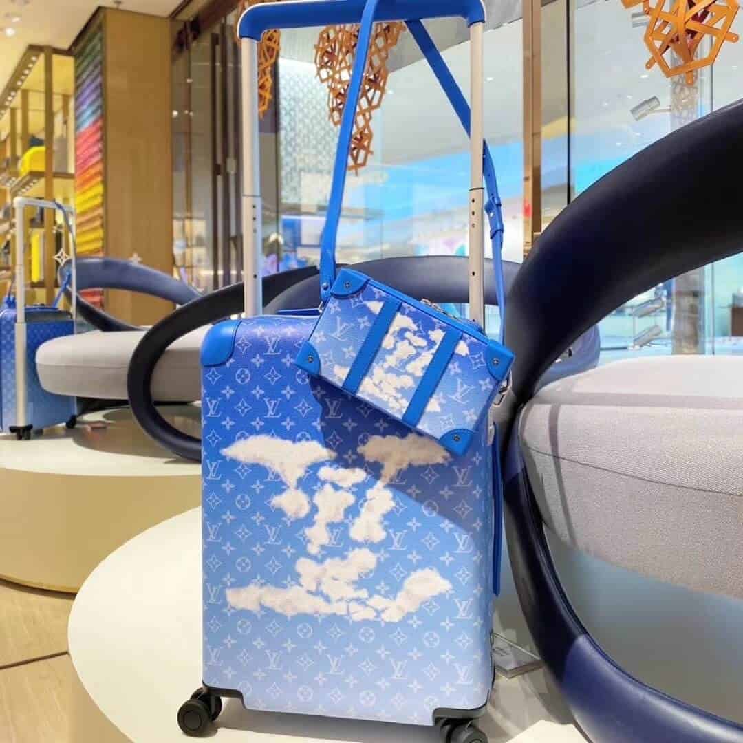 LV M45432 蓝天白云朵系列Soft Trunk Wallet盒子斜挎包