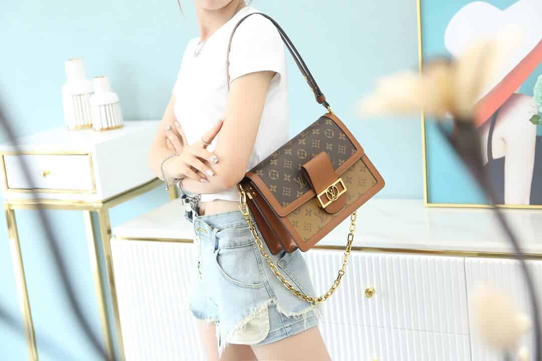 LV Dauphine MM Monogram in Brown – Handbags M44391