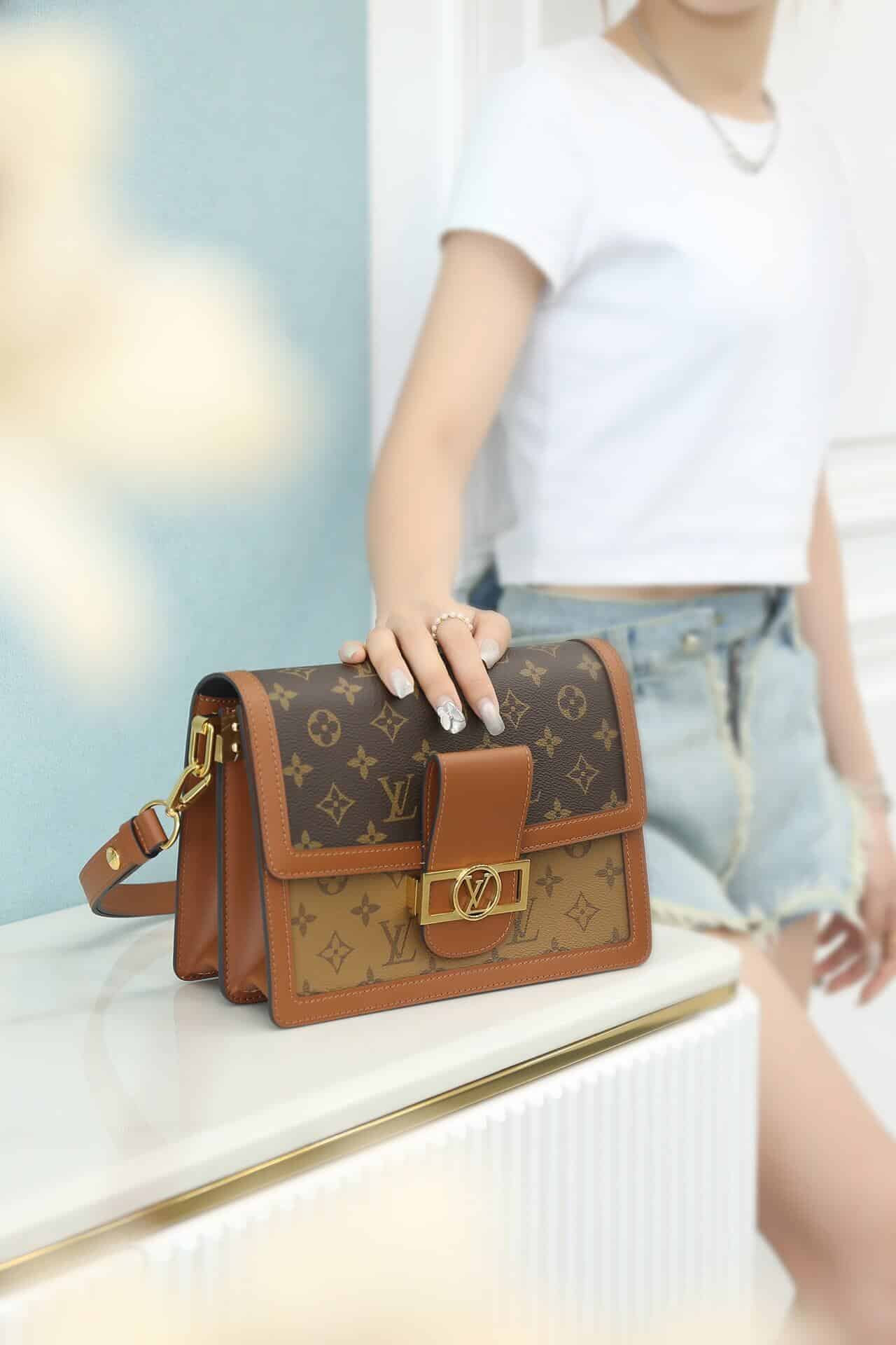 LV Dauphine MM Monogram in Brown Handbags M44391名媛网