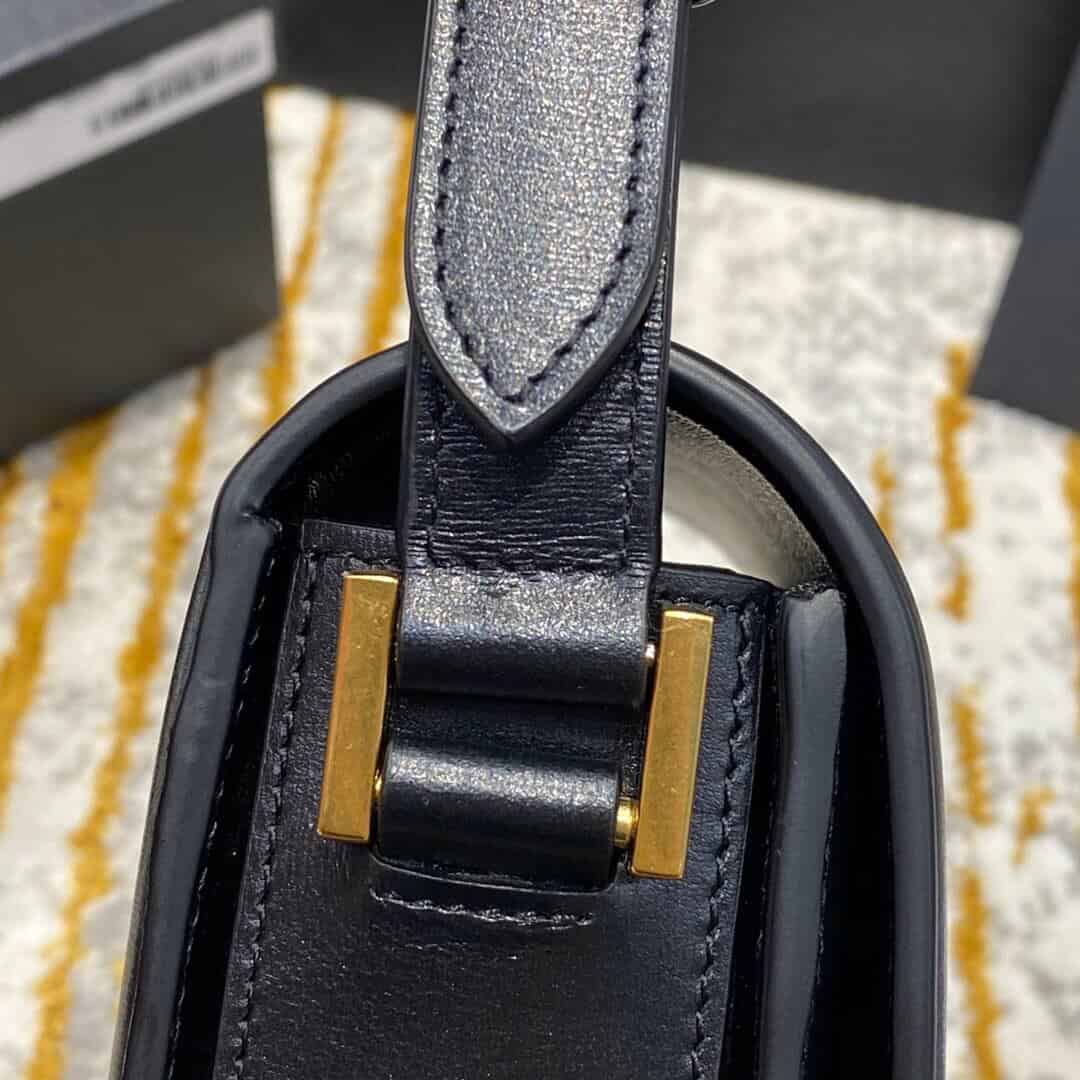 YSL SOLFERINO BOX 中号肩背包 6343050SX0W1000