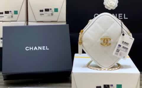 Chanel 2020秋冬新款小号钻石包 AS2201 B04571 10601