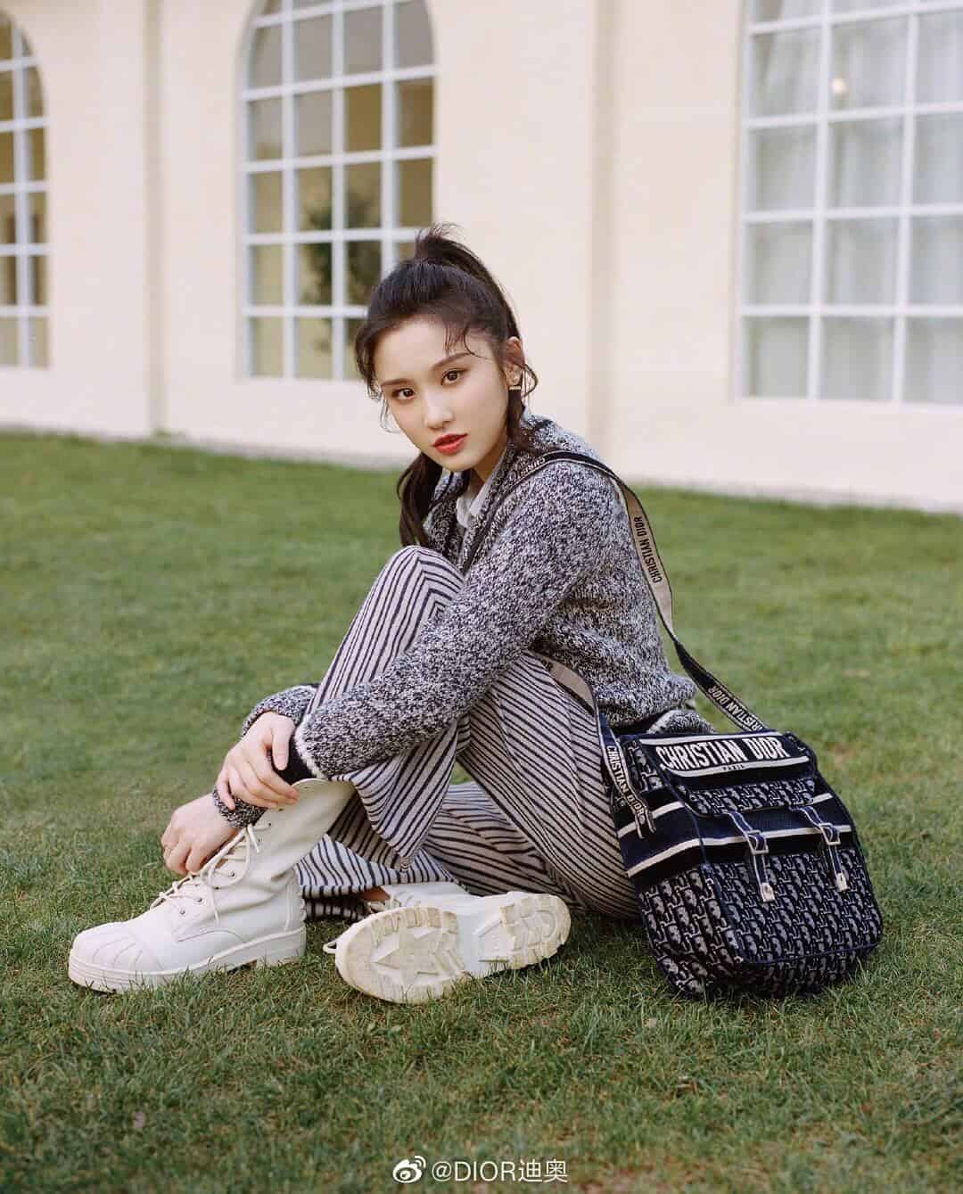 Dior 蓝色天鹅绒 Oblique Diorcamp 邮差包 M1291VWVF_M928