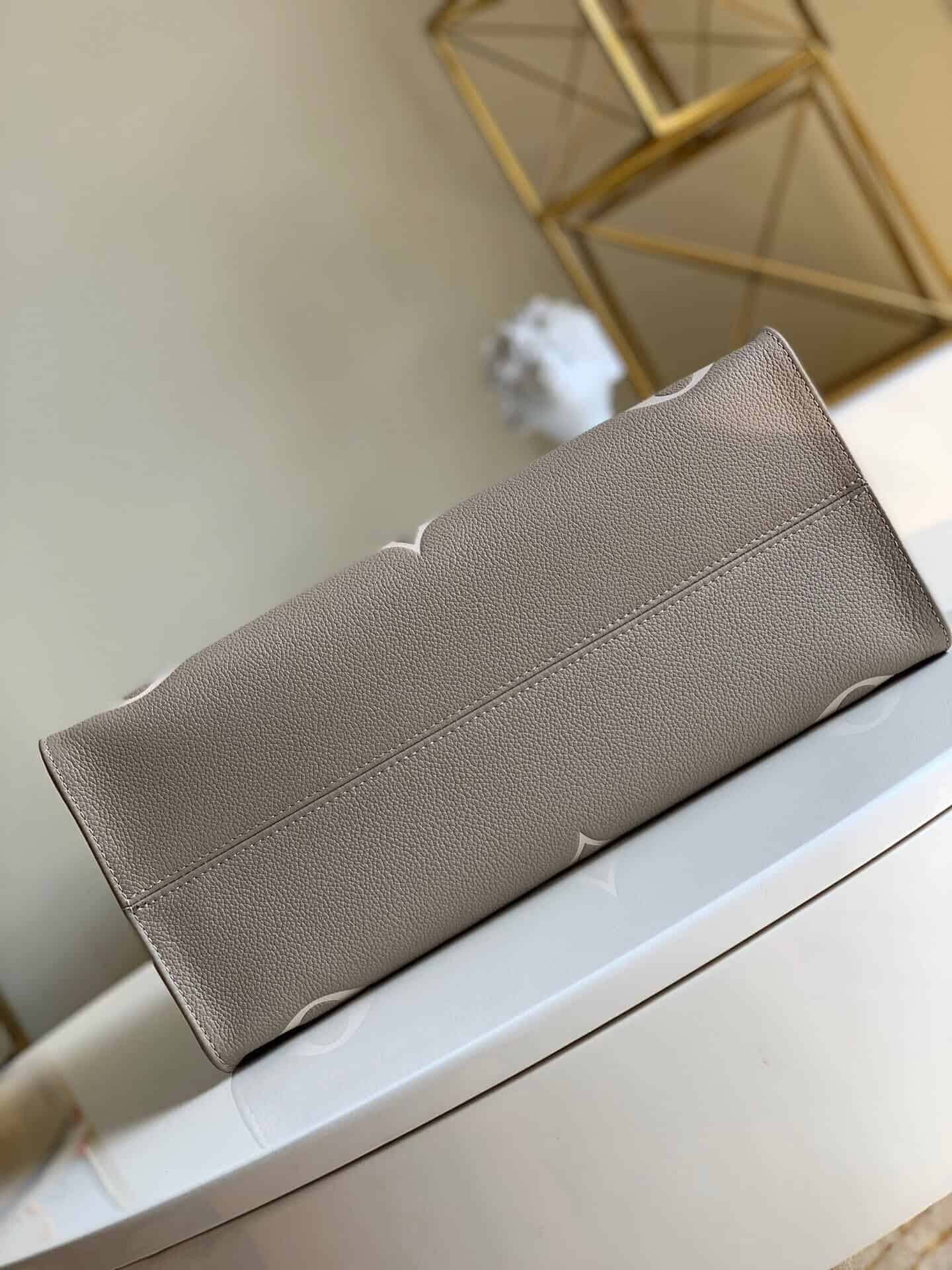 LV M45494 OnTheGo 中号 Tote 包 购物袋手提包