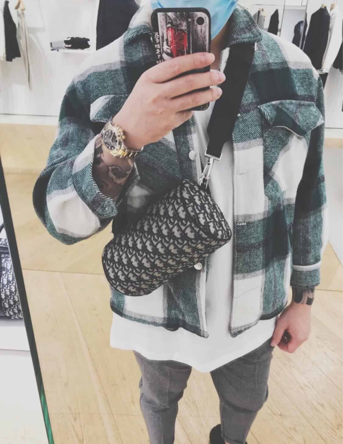 Dior迪奥 Roller 圆桶斜跨信使包 1ROPO061YKY_H26E