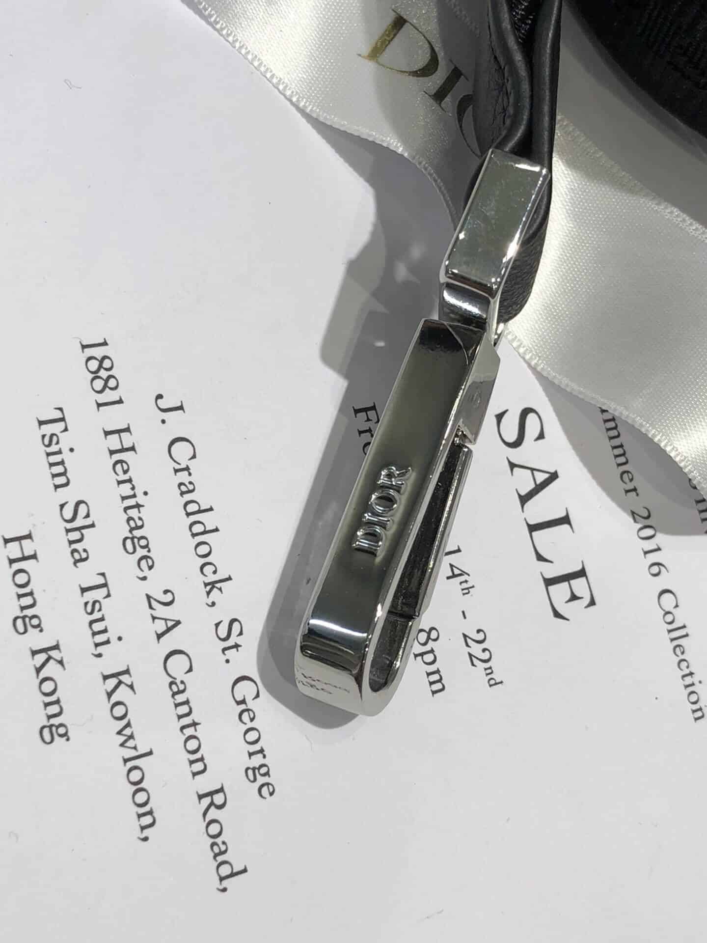 Dior迪奥 Roller 圆桶斜跨信使包 1ROPO061YKY_H26E