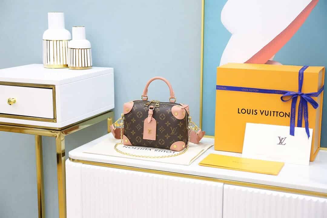 Louis Vuitton LV M45531 Petite Malle Souple 斜跨盒子包