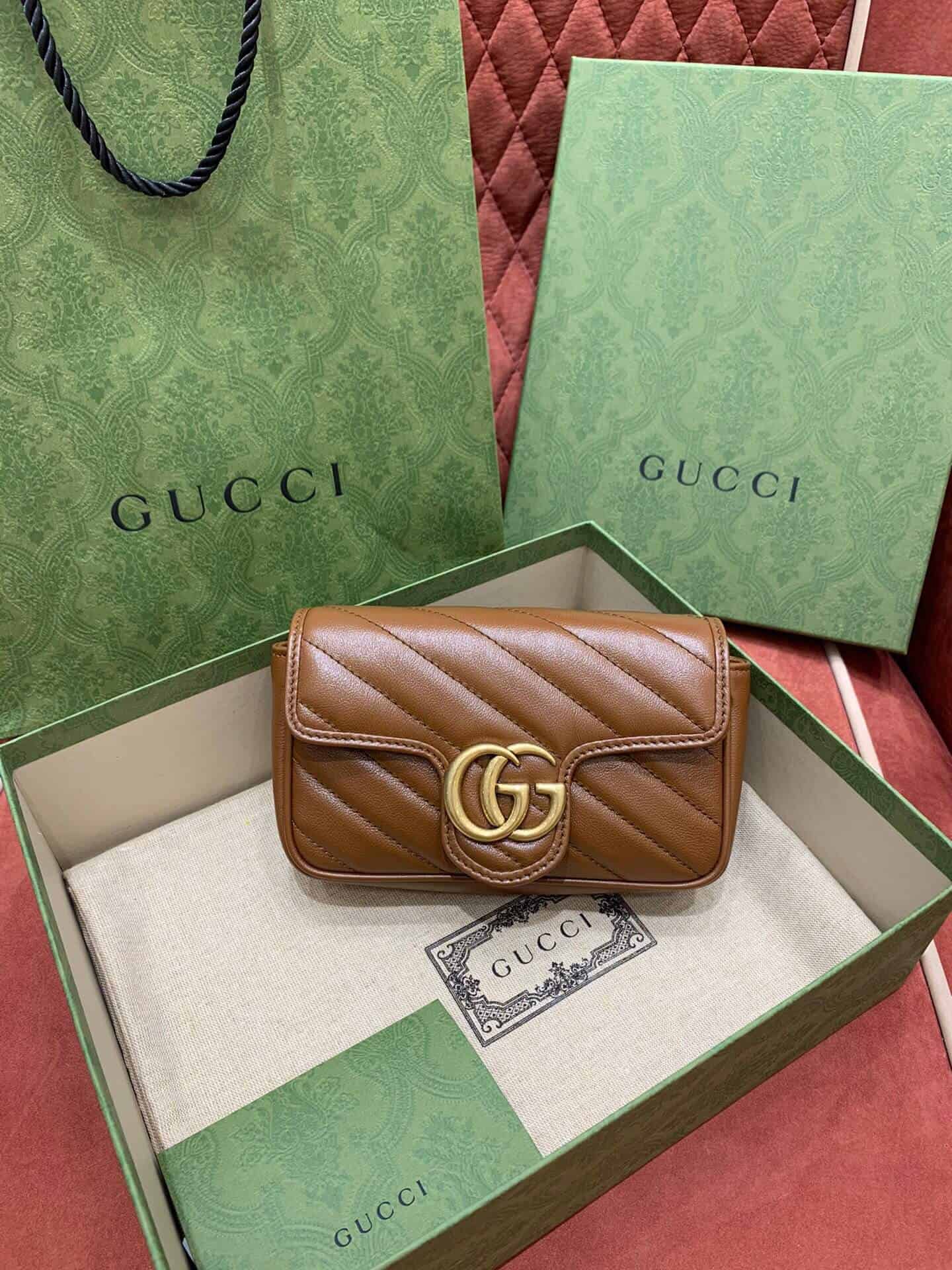 Gucci GG Marmont系列绗缝超迷你链条包 476433 0OLFT 2535