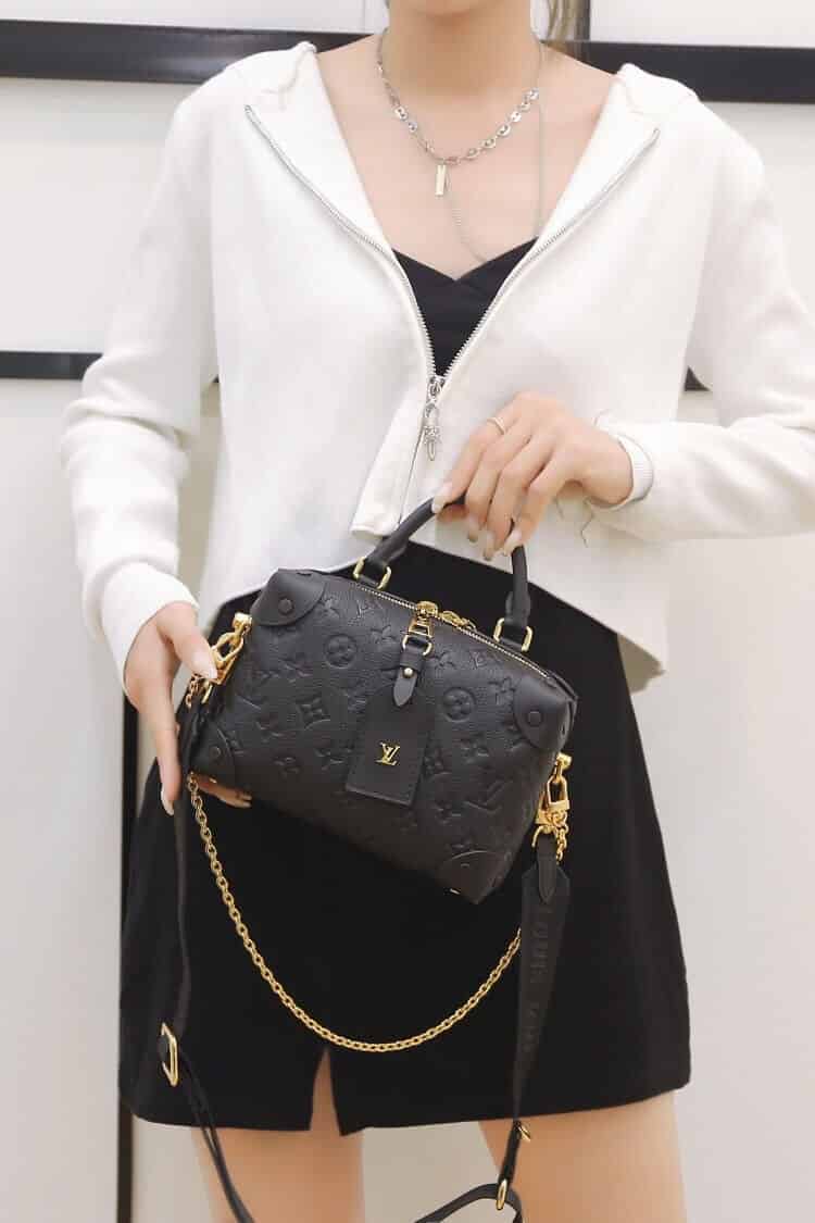 Louis Vuitton LV M45393 Petite Malle Souple 盒子斜跨包