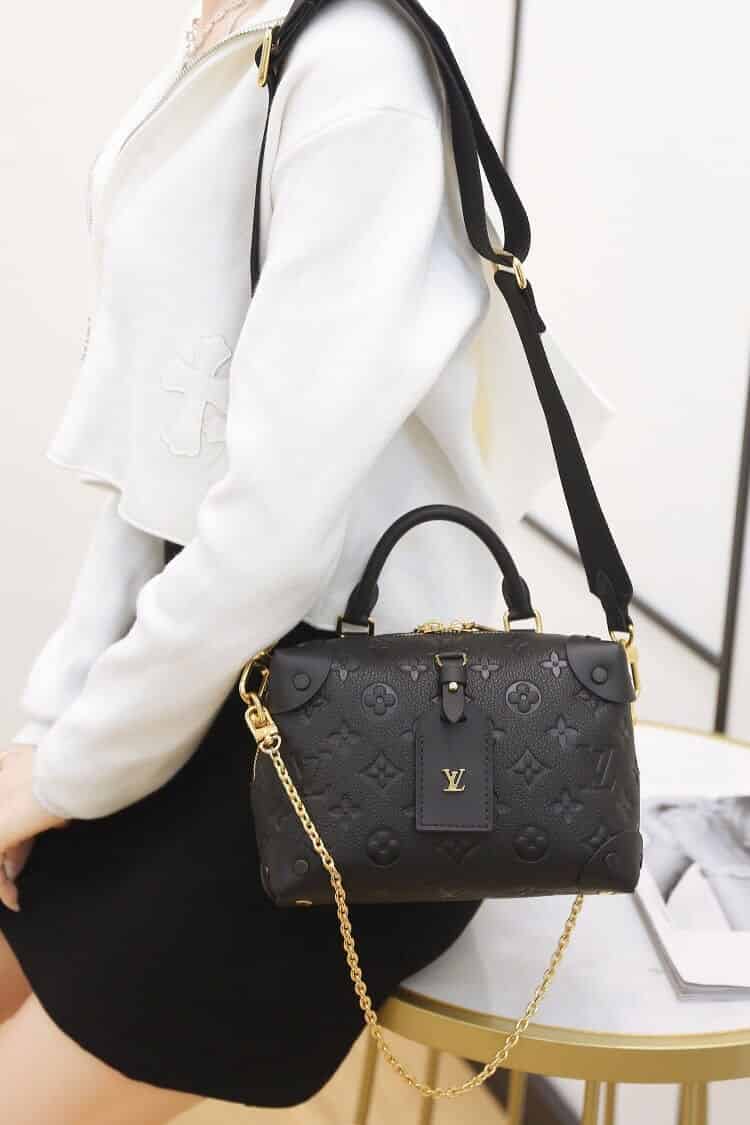 Louis Vuitton LV M45393 Petite Malle Souple 盒子斜跨包