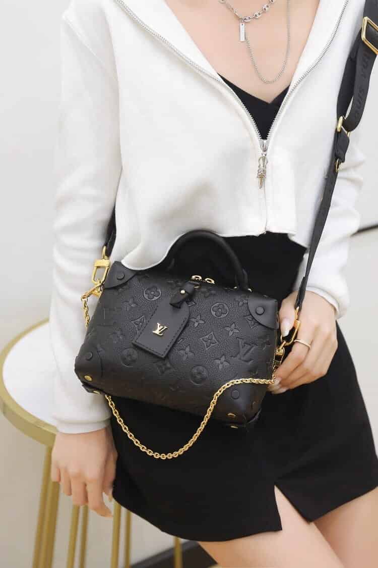 Louis Vuitton LV M45393 Petite Malle Souple 盒子斜跨包