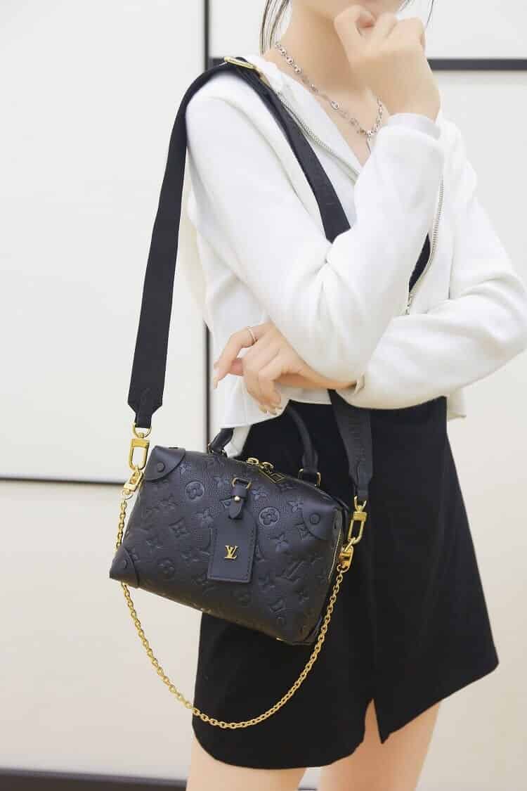 Louis Vuitton LV M45393 Petite Malle Souple 盒子斜跨包