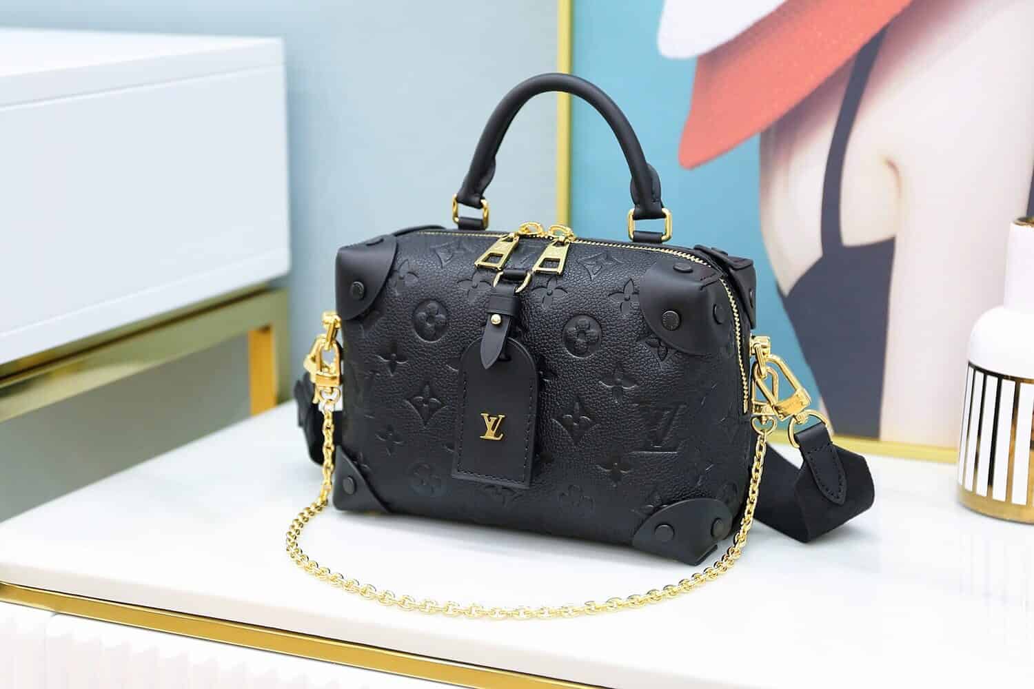 Louis Vuitton LV M45393 Petite Malle Souple 盒子斜跨包