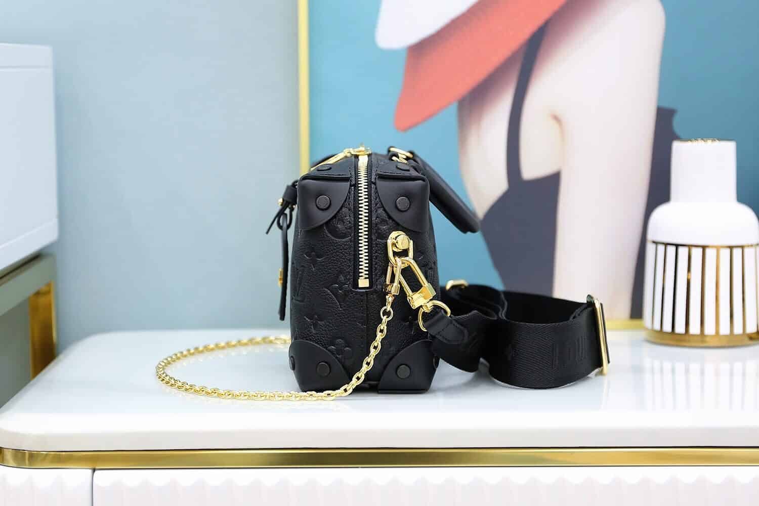 Louis Vuitton LV M45393 Petite Malle Souple 盒子斜跨包