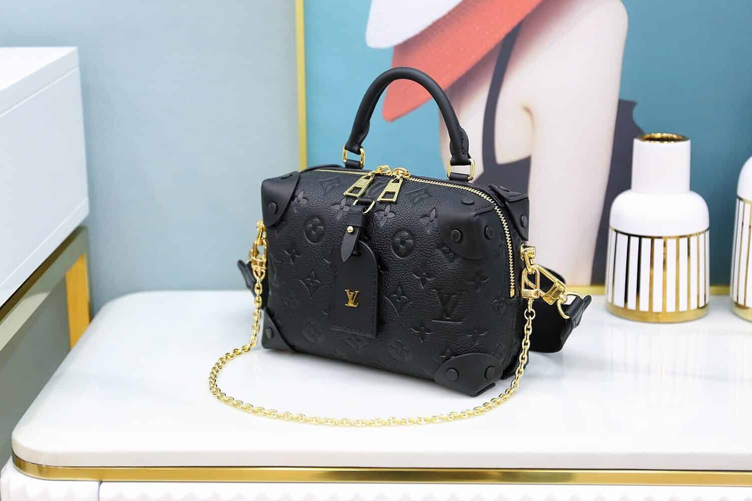 Louis Vuitton LV M45393 Petite Malle Souple 盒子斜跨包