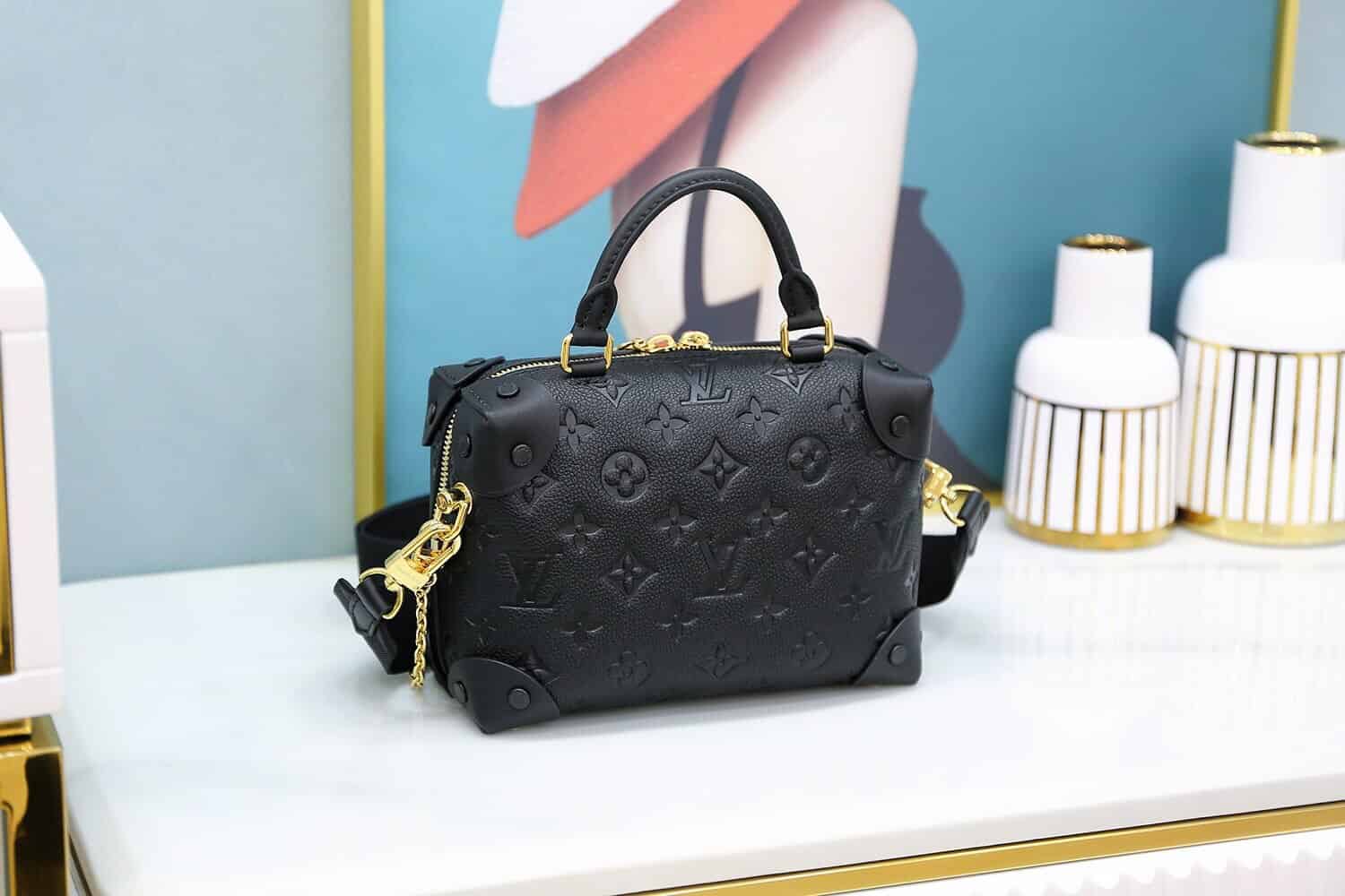 Louis Vuitton LV M45393 Petite Malle Souple 盒子斜跨包