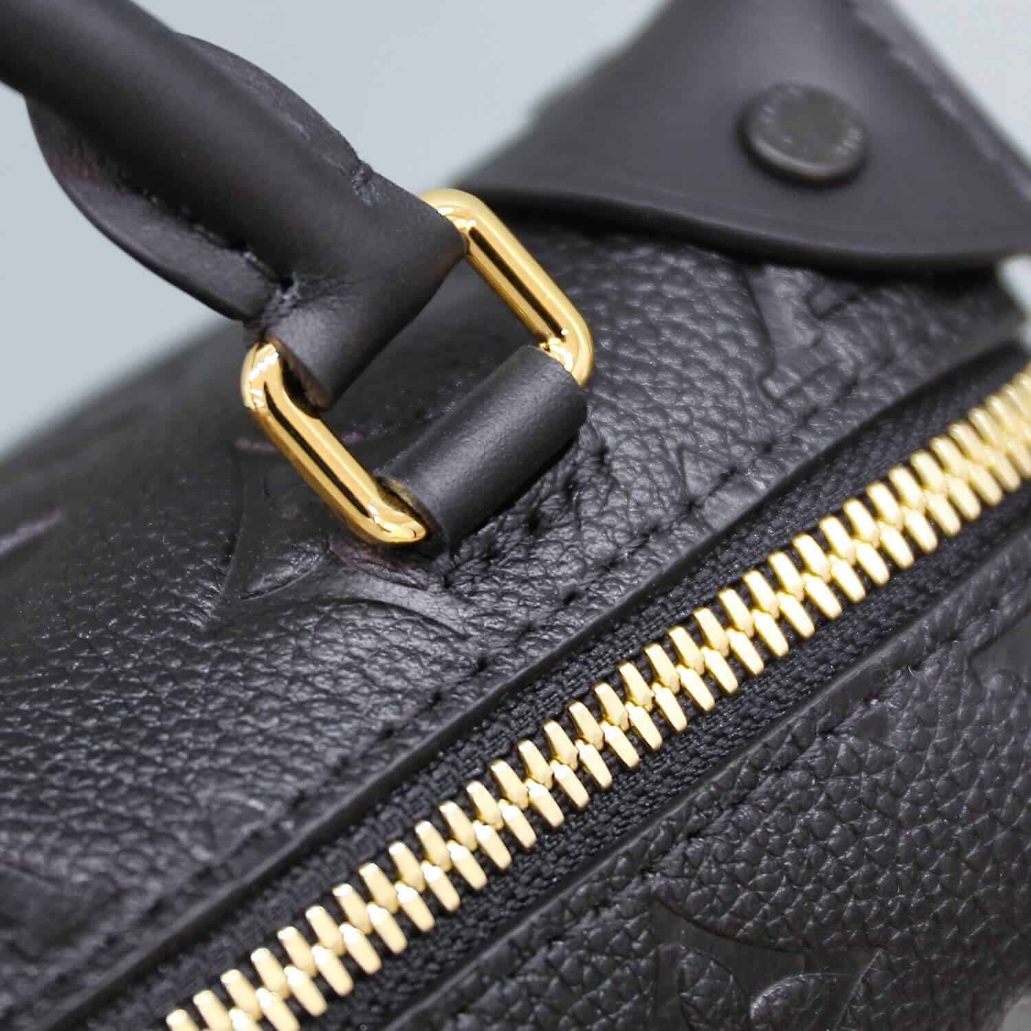 Louis Vuitton LV M45393 Petite Malle Souple 盒子斜跨包