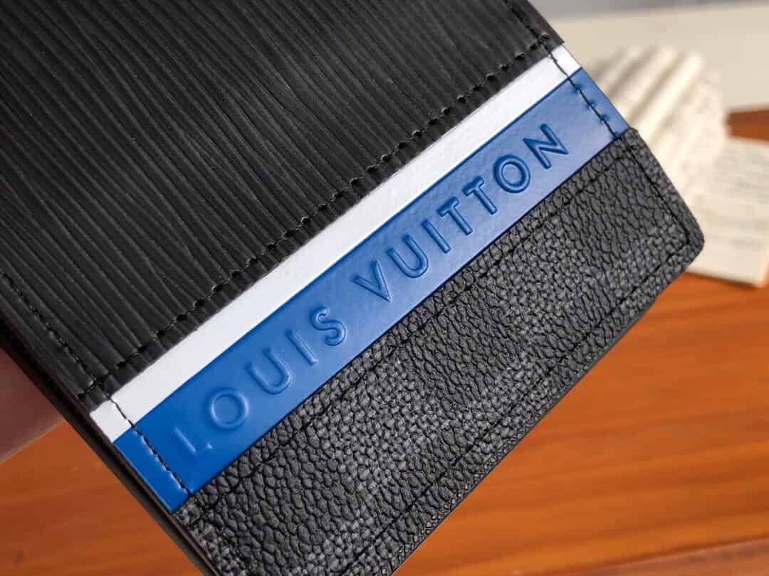 Louis Vuitton LV M69538 Multiple 钱夹