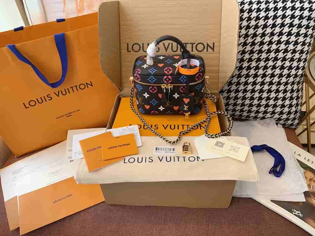Louis Vuitton LV M57482 Vanity 黑三彩扑克牌盒子化妆包