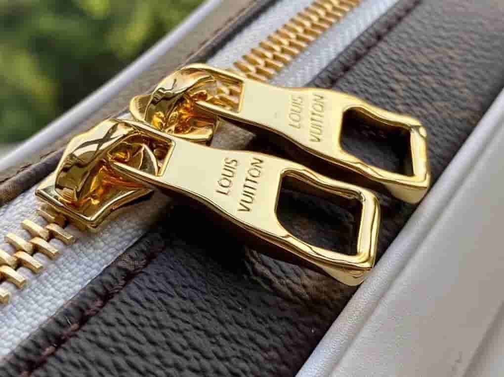 Louis Vuitton LV M45584 xNBA Nil 联名系列邮差包