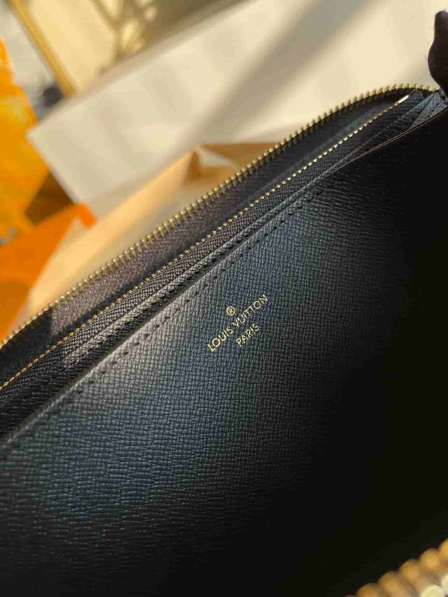 Louis Vuitton LV M80323 Game On Zippy黑三彩扑克牌拉链钱包