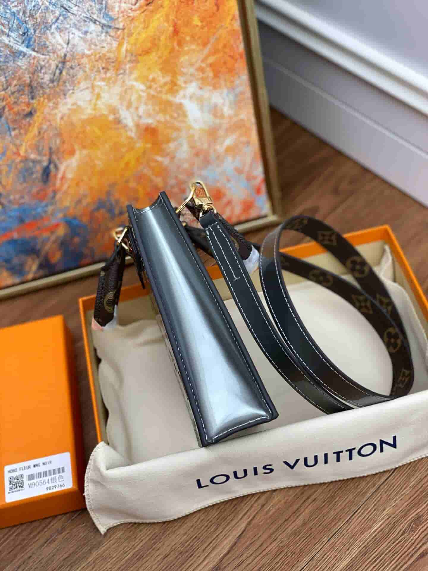 Shop Louis Vuitton PETIT SAC PLAT 2020-21FW Petit Sac Plat (M69441