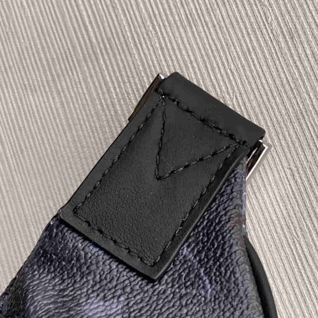 Louis Vuitton LV M57276 Discovery 腰包胸包