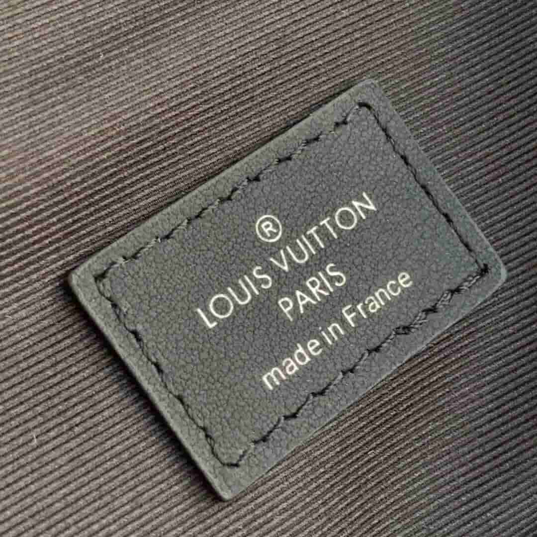 Louis Vuitton LV M57276 Discovery 腰包胸包