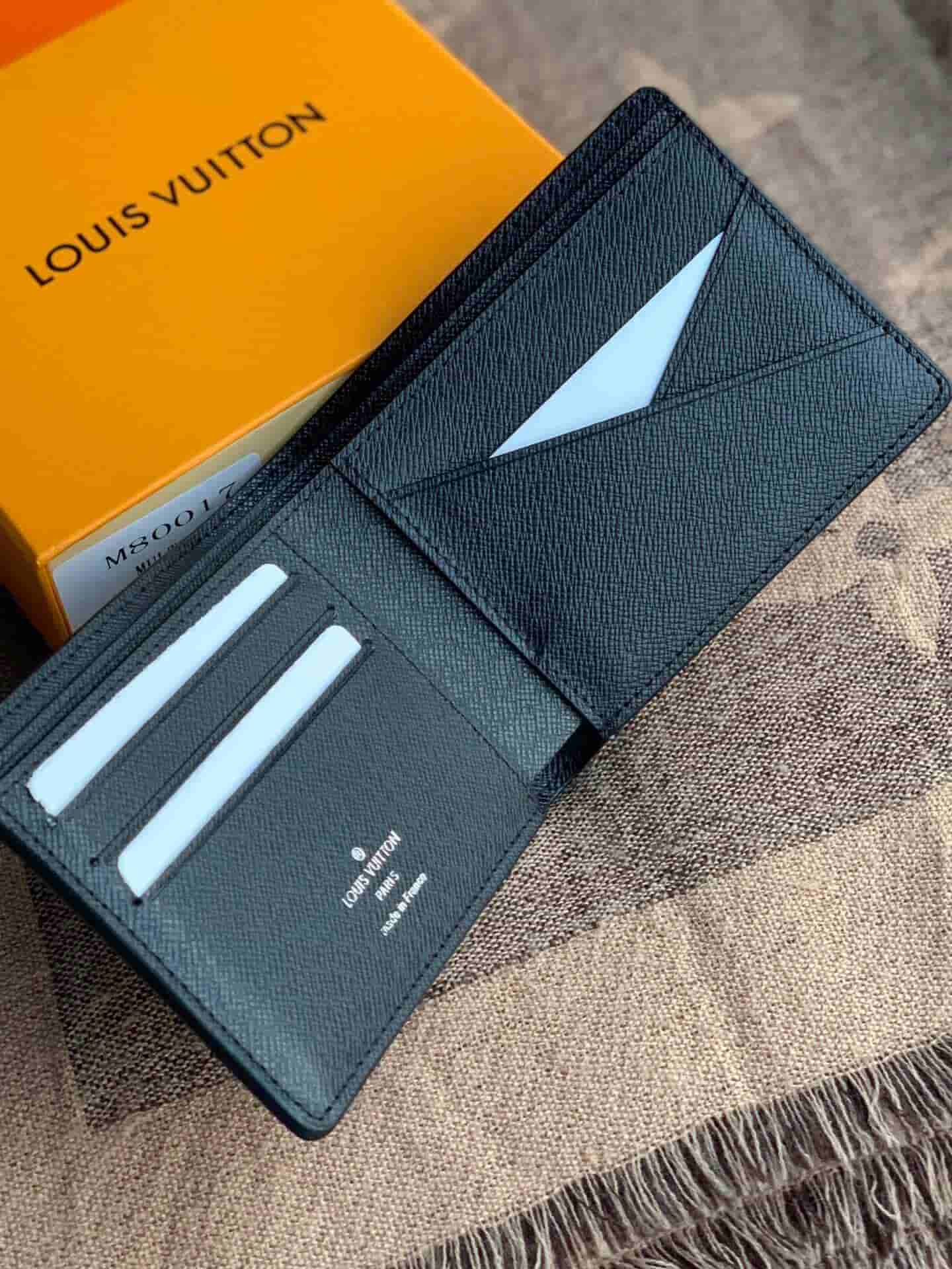 Louis Vuitton LV M80017 Multiple钱包