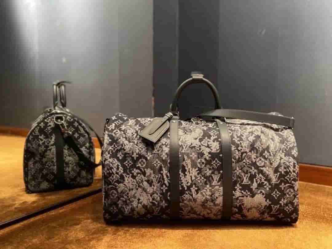 Louis Vuitton LV Keepall Bandoulière 50 旅行袋 M57285