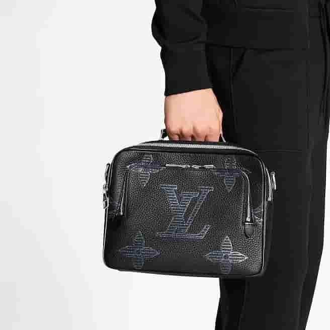 Louis Vuitton LV M57287 Flight Case 手提邮差包