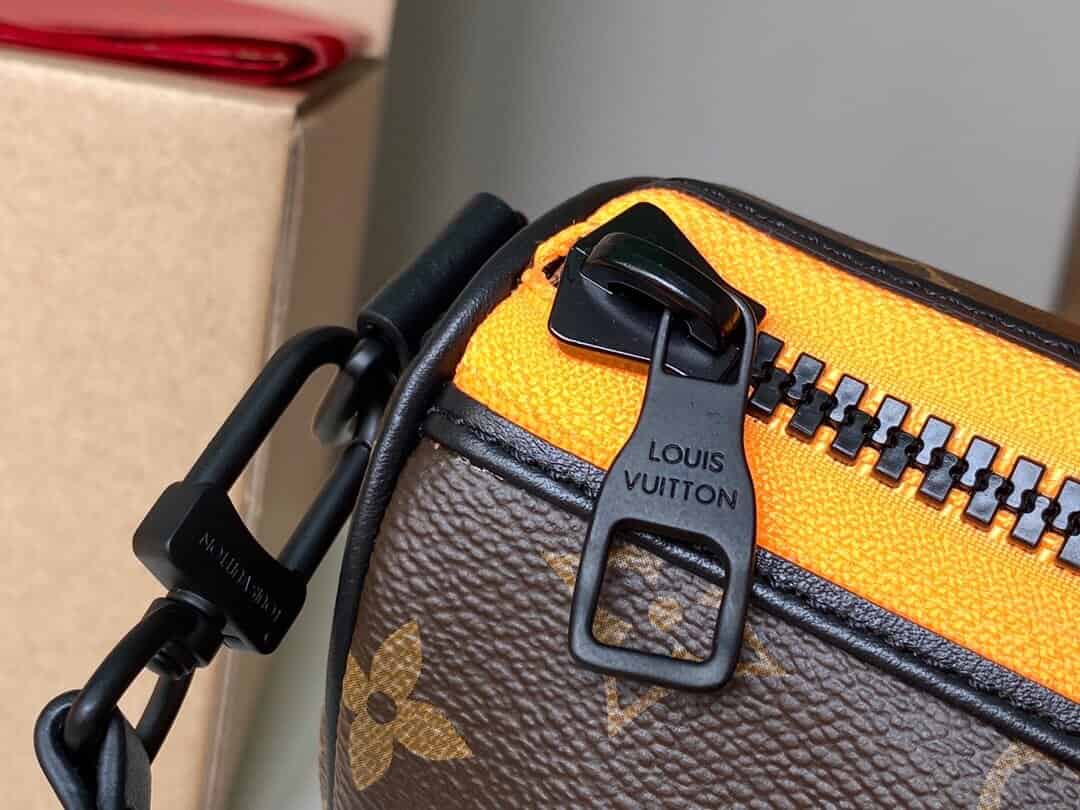 LV M80201 Keepall XS Nano玩偶稻草人圆桶斜挎包
